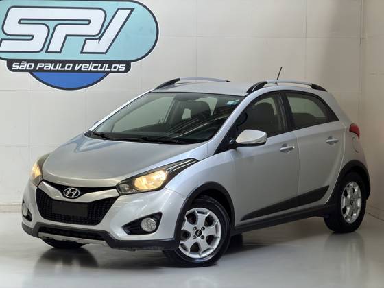 HYUNDAI HB20X 1.6 16V PREMIUM FLEX 4P AUTOMÁTICO HYUNDAI HB20X 1.6 16V PREMIUM FLEX 4P AUTOMÁTICO
